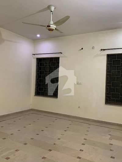 1 kinal single story house for rent in U. E. T housing society with 10KV solar (picture random) 1 kinal single story house for rent in U. E. T housing society with 10KV solar (picture random)