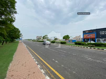 Main 200 Feet Road 10 Marla Commercial Plot Is Available For Sale In Lake City