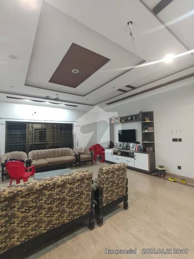 1 kinal single story house for rent in U. E. T housing society with 10KV solar (picture random)