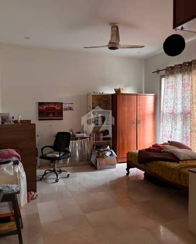 Upper Portion For Rent
