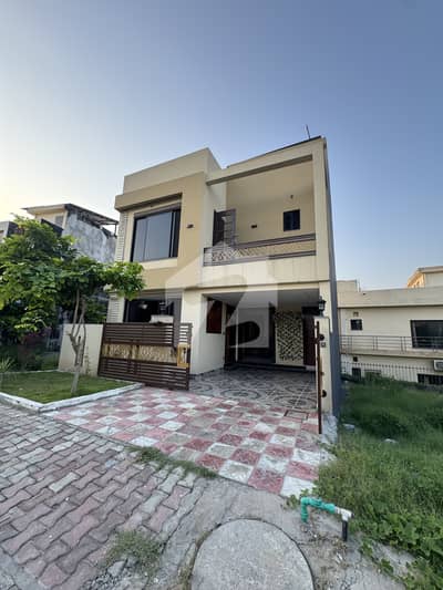 House For Sale 5 Marla Fully Designer Double Unit Bahria Town Islamabad House For Sale 5 Marla Fully Designer Double Unit Bahria Town Islamabad
