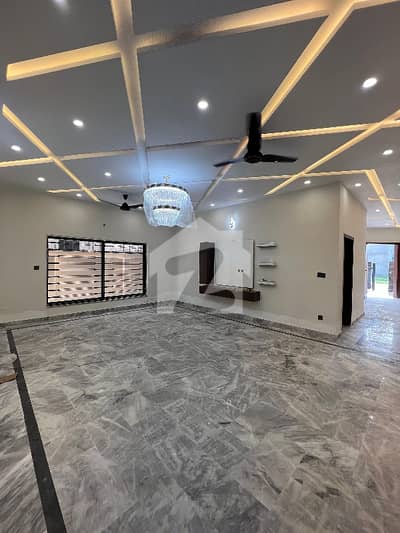 1 KANAL BRAND NEW UPPER PORTION FOR RENT LDA Avenue 1, Lahore Brand New & Beautifully Designed Park Facing peaceful & scenic view 60 Ft Wide Road Prime & Ideal Location Spacious & Modern Living Perfect for a decent family 1 KANAL BRAND NEW UPPER PORTION FOR RENT LDA Avenue 1, Lahore Brand New & Beautifully Designed Park Facing peaceful & scenic view 60 Ft Wide Road Prime & Ideal Location Spacious & Modern Living Perfect for a decent family