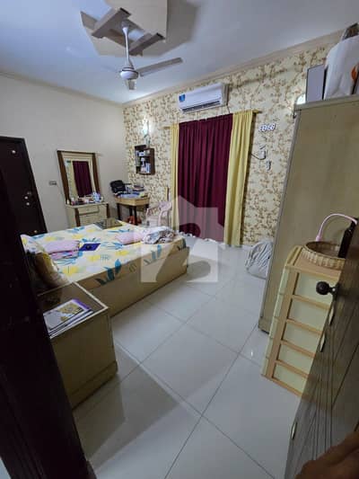 300 Sq Yd 1st Floor Portion For Sale in Gulistan-e-Johar Block 14 | 3 Bed DD | With Roof + separate Parking.