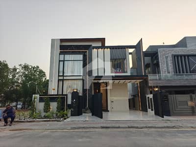 10 Marla Brand New House Avilable For Sale