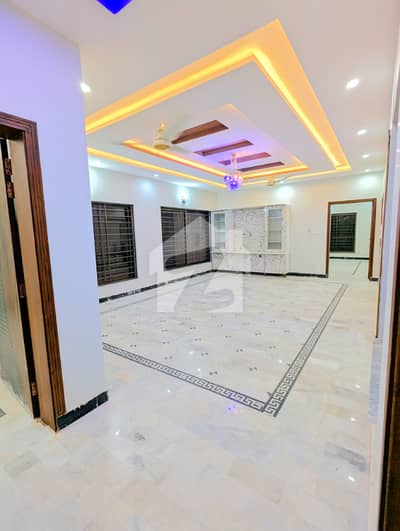 جی ۔ 15/1 جی ۔ 15,اسلام آباد میں 5 کمروں کا 1 کنال بالائی پورشن 1.5 لاکھ میں کرایہ پر دستیاب ہے۔