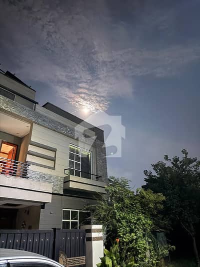 Beautiful house with best view and road facing Beautiful house with best view and road facing