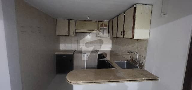 200 SQ YARDS SINGLE STOREY HOUSE AVAILABLE FOR SALE
