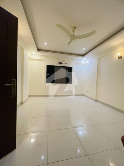 UPPER PORTION FOR RENT PHASE 8