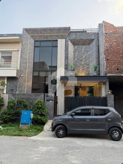 PRIME 5 MARLA RESIDENTIAL HOUSE FOR SALE IN BANKERS AVENUE BLOCK C | 3 BEDROOMS WITH 4 BATHROOMS PRIME 5 MARLA RESIDENTIAL HOUSE FOR SALE IN BANKERS AVENUE BLOCK C | 3 BEDROOMS WITH 4 BATHROOMS
