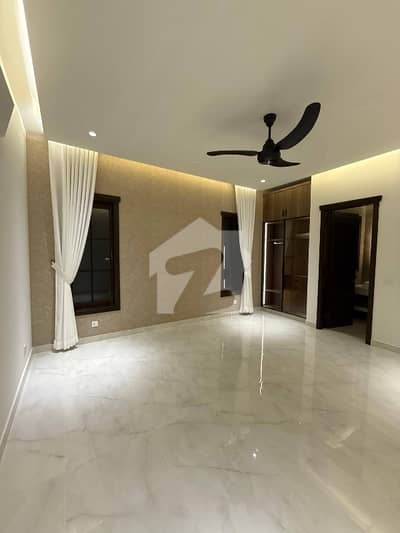 Independent House For Commercial Use In Gulshan Iqbal Ideal Location Near To Road