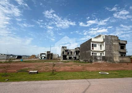 In Park View - Block J Residential Plot Sized 5 Marla For sale
