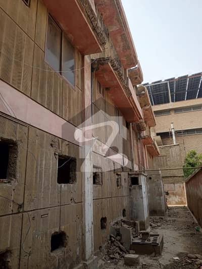 کورنگی - سیکٹر 7/اے کورنگی انڈسٹریل ایریا,کورنگی,کراچی میں 4 کنال گودام 45.0 کروڑ میں برائے فروخت۔