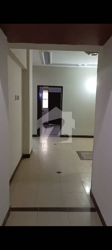1300 Sq Ft 3 Bed DD West Open Leased 2nd Floor Well Maintained Flat Available In Johar Block 7 Very Prime Location
