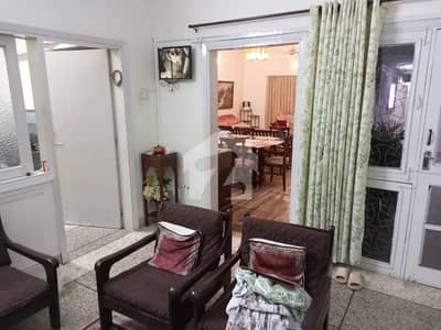 400 Sq Yards Leased Well Maintained Ground Plus 2 Bungalow Available For Sale In Gulshan E Iqbal Block 6 At 60 Ft Wide Road Very Prime Location