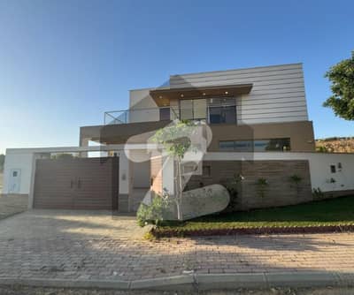 Prime Location In Bahria Hills Of Karachi, A 500 Square Yards House Is Available