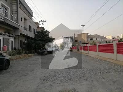 اسٹیٹ بینک آ ف پاکستان ہاؤسنگ سوسائٹی سکیم 33 - سیکٹر 17-اے,سکیم 33,کراچی میں 8 کمروں کا 8 مرلہ مکان 5.2 کروڑ میں برائے فروخت۔