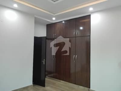 Get In Touch Now To Buy A Facing Park 10 Marla House In Lahore