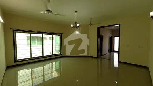 عسکری 5 ۔ سیکٹر جی عسکری 5,ملیر کنٹونمنٹ,کینٹ,کراچی میں 5 کمروں کا 1 کنال مکان 10.3 کروڑ میں برائے فروخت۔