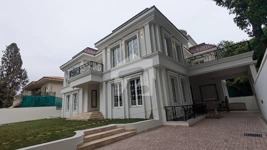 FOR RENT Modern Designer Triple Storey 8-Beds House F_8/4 FOR RENT Modern Designer Triple Storey 8-Beds House F_8/4