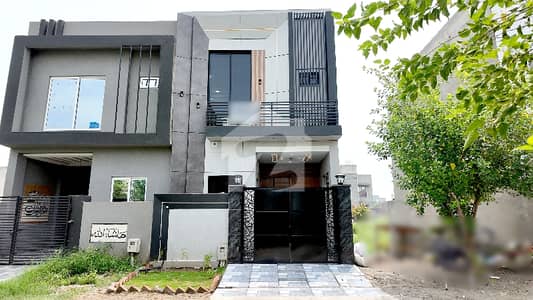 3 Marla Brand New House For Sale | 4 Beds | 2 Kitchens | Premium Construction