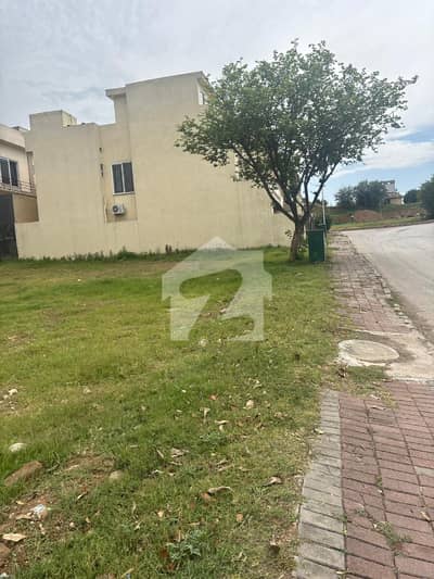 Centrally Located Residential Plot For Sale In Bahria Town Phase 7 Available