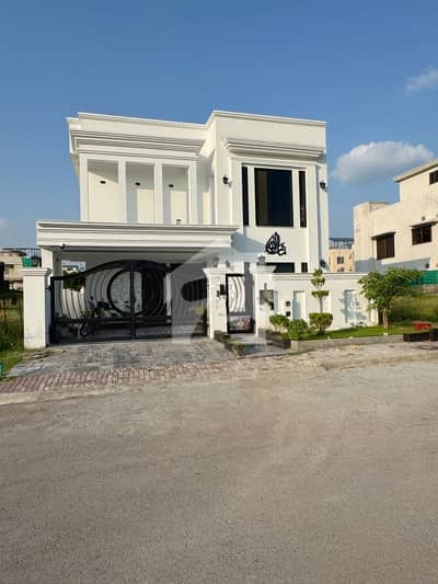 10 Marla Brand New Desighner Spanish Upper Portion Available For Rent With Lawn 10 Marla Brand New Desighner Spanish Upper Portion Available For Rent With Lawn