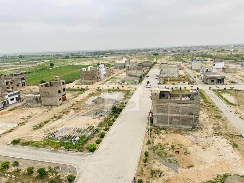 Available All Dues Clear 120 Sq Yards Available All Dues Clear 120 Sq Yards