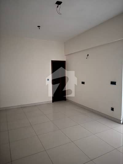 Prime Location 1100 Square Feet Flat Is Available For Rent In PECHS