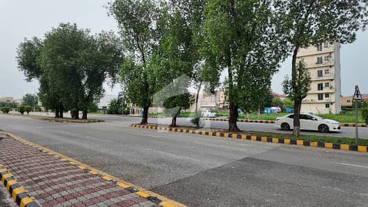 DHA Phase 8 Ex Air Avenue N-12 Corner Commercial Plot | Pair Plot | 550 Lac