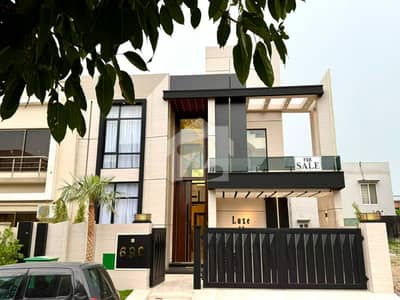 10 Marla House For Sale In Iqbal Block, Sector E, Bahria Town Lahore