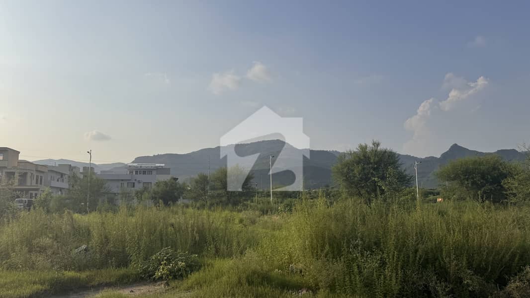 ای ۔ 11 اسلام آباد میں 1 کنال رہائشی پلاٹ 12.5 کروڑ میں برائے فروخت۔ ای ۔ 11 اسلام آباد میں 1 کنال رہائشی پلاٹ 12.5 کروڑ میں برائے فروخت۔