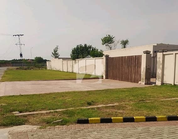 A Farm House Of 9 Kanal In Rs. 90000000 A Farm House Of 9 Kanal In Rs. 90000000