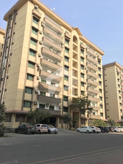 10 MARLA 3 BEDROOM APARTMENT AVAILABLE FOR SALE