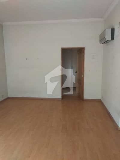 12 Marla Upper Portion For Rent Cavalry Ground
