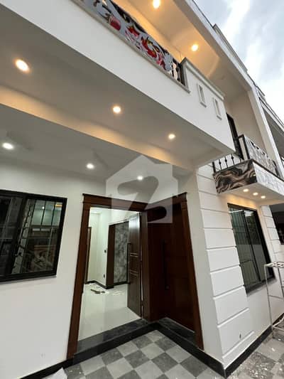 G 13 1 Size 25x40 4 Marla brand new house for rent beautiful location