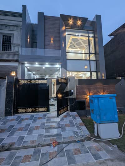 5 Marla Brand New Facing Park House for Available for Sale