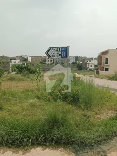 DHA Phase 3 sector B,5 Marla Plot For Sale Near Giga Mall Islamabad