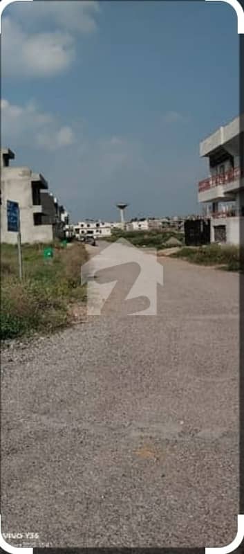 جی ۔ 14/2 جی ۔ 14,اسلام آباد میں 7 مرلہ رہائشی پلاٹ 3.4 کروڑ میں برائے فروخت۔