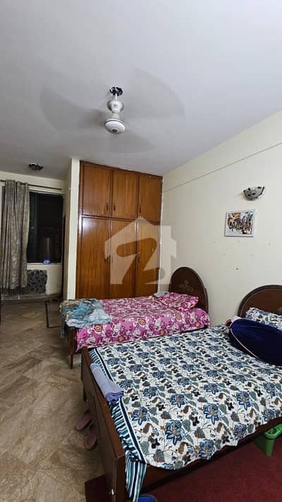 Sharing Room For Female Bachelor