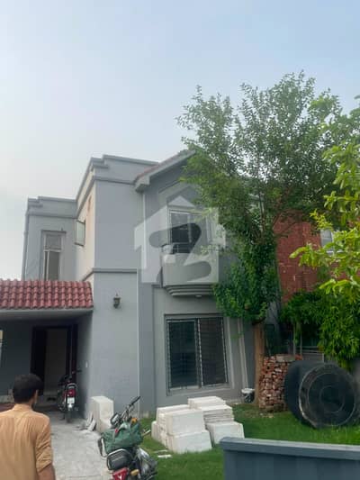 لیک سٹی رائیونڈ روڈ,لاہور میں 3 کمروں کا 10 مرلہ مکان 4.0 کروڑ میں برائے فروخت۔ لیک سٹی رائیونڈ روڈ,لاہور میں 3 کمروں کا 10 مرلہ مکان 4.0 کروڑ میں برائے فروخت۔