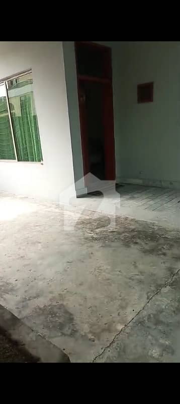 10 Marla Single Story House For Sale