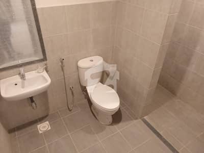 EMAAR REEF TOWERS 2BED PENTHOUSE AVALIABLE FOR RENT.