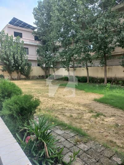 3 Bed Independent Ground Portion For Rent On 2 Kanal