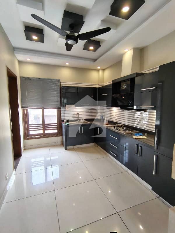 FLAT AVAILABLE FOR SALE IN HIGH-RISE FLAT AVAILABLE FOR SALE IN HIGH-RISE