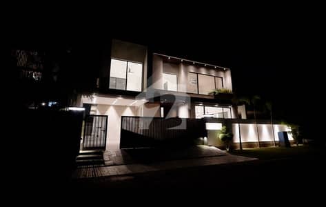 1 Kanal+ Designer House by Mazhar Munir | 5 Beds | Luxury Finish 1 Kanal+ Designer House by Mazhar Munir | 5 Beds | Luxury Finish