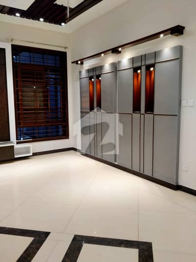 500 Sq Yard Well Maintain New Luxury Portion For Rent 3 Bed Dd 1st Floor Block L 500 Sq Yard Well Maintain New Luxury Portion For Rent 3 Bed Dd 1st Floor Block L