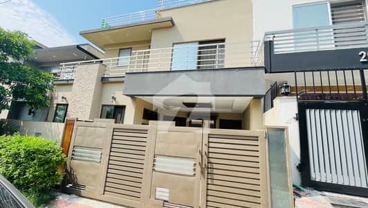 7 Marla Almost Brand New House For Sale With Gas And Registery