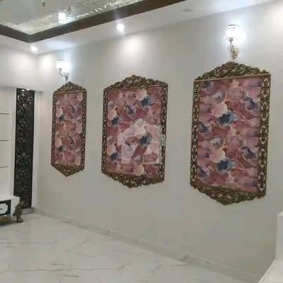 ازمیر ٹاؤن لاہور میں 6 کمروں کا 8 مرلہ مکان 4.25 کروڑ میں برائے فروخت۔ ازمیر ٹاؤن لاہور میں 6 کمروں کا 8 مرلہ مکان 4.25 کروڑ میں برائے فروخت۔