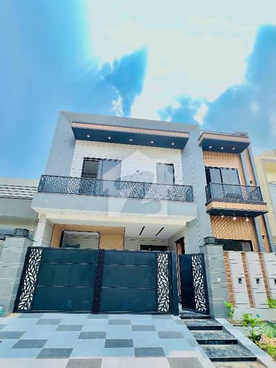 10 MARLA BRAND NEW HOUSE FOR SALE IN BLOCK M Prime Location | Peaceful Environment | Modern Living Excellent Location Near Defence Road Near Fatima Jinnah Medical University Peaceful & Family-Friendly Environment Ideal Location for Living & Investment Brand New Construction Beautiful Design & Premium Finishing Ready to Move In 10 MARLA BRAND NEW HOUSE FOR SALE IN BLOCK M Prime Location | Peaceful Environment | Modern Living Excellent Location Near Defence Road Near Fatima Jinnah Medical University Peaceful & Family-Friendly Environment Ideal Location for Living & Investment Brand New Construction Beautiful Design & Premium Finishing Ready to Move In