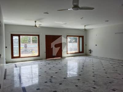 ڈی ایچ اے فیز 5 ڈی ایچ اے ڈیفینس,کراچی میں 7 کمروں کا 2 کنال مکان 45.0 کروڑ میں برائے فروخت۔ ڈی ایچ اے فیز 5 ڈی ایچ اے ڈیفینس,کراچی میں 7 کمروں کا 2 کنال مکان 45.0 کروڑ میں برائے فروخت۔